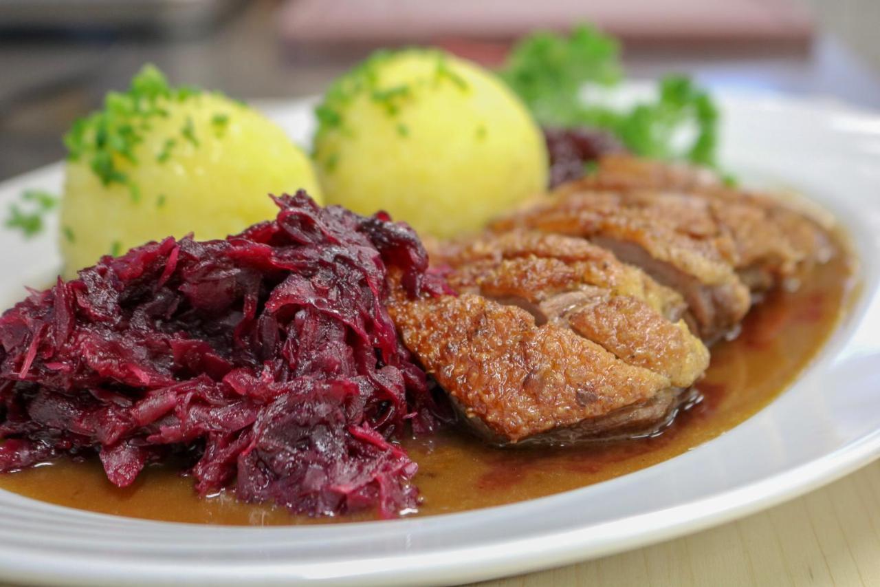 Gasthof Zum Hirschen Beilngries Exteriör bild